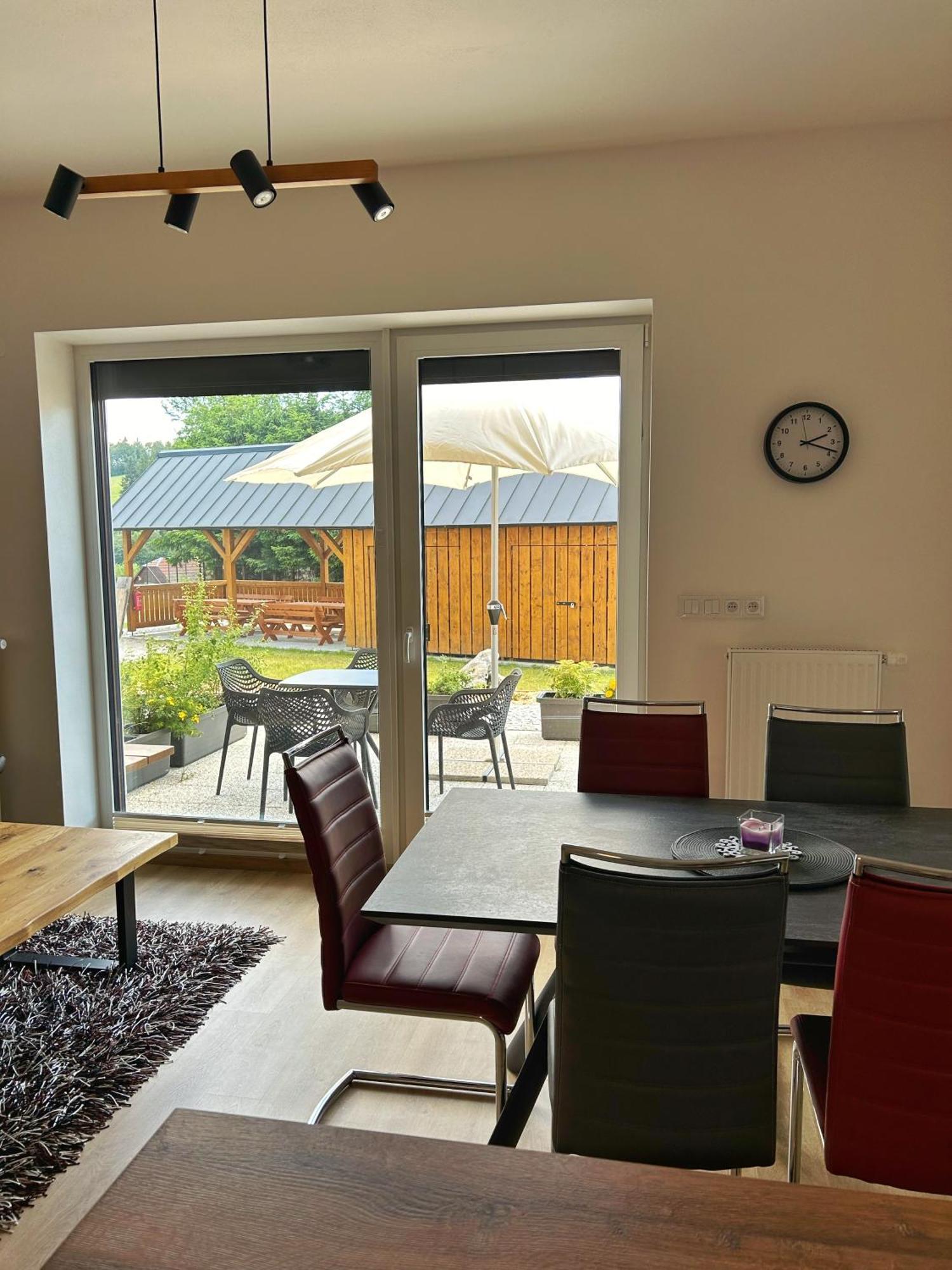 Apartman Se Slunnou Teraskou V Kasperkach กัชแปร์สแก ฮอรี ภายนอก รูปภาพ